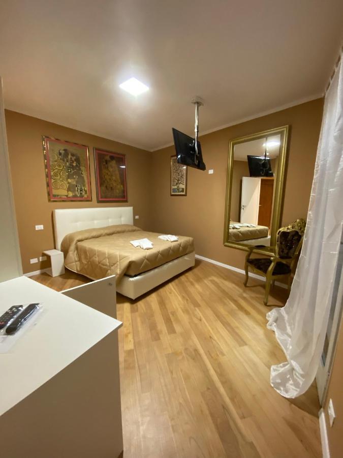 Villa Castello Only Room Limone sul Garda Extérieur photo